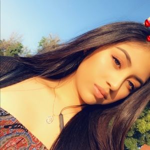 Meet your Posher, Sarai